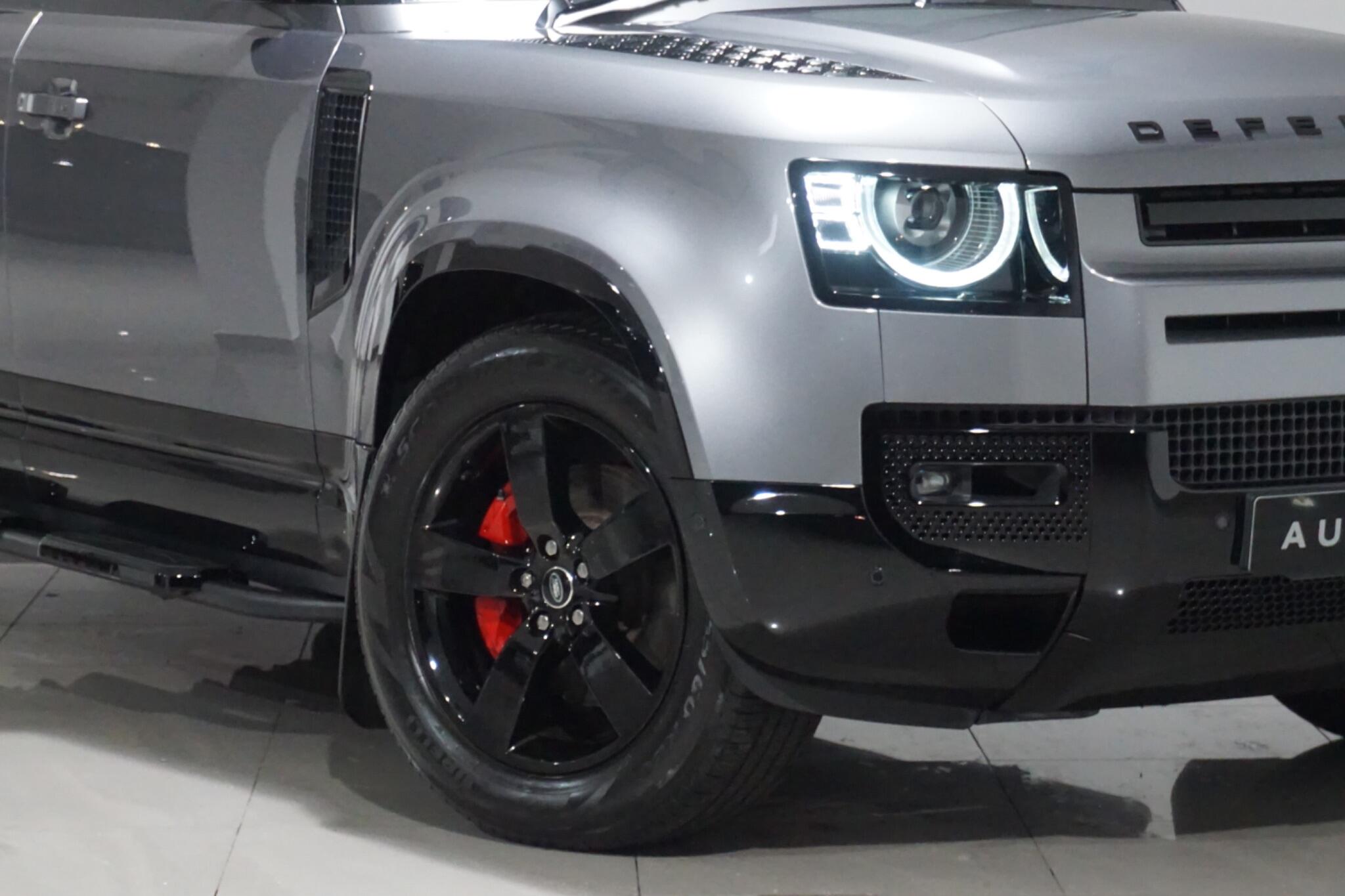 Land Rover Defender 110 2.0 P400e 15.4kWh X-Dynamic SE SUV 5dr Petrol Plug-in Hybrid Auto 4WD Euro 6 (s/s) (404 ps)